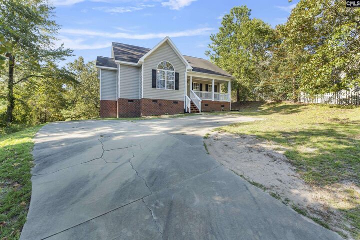 Property Photo: 617 Finch Court SC 29078