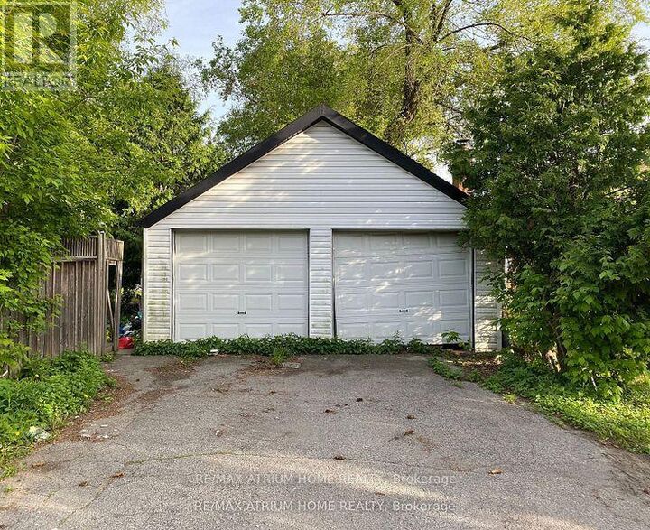 Property Photo: 28 Kensington Avenue ON M2M 1R6