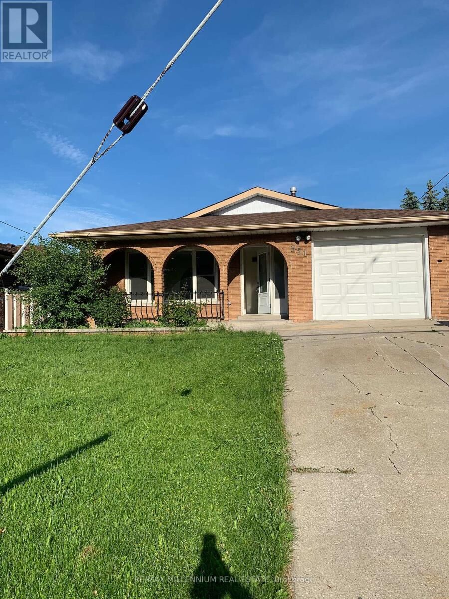 Photo de la propriété: 351 Queen Victoria Drive ON L8W 1G6