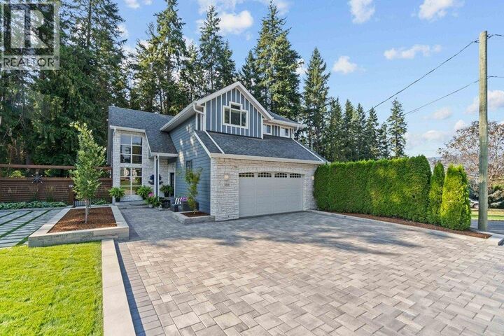 Property Photo:  3220 28 Avenue Northeast  BC V1E 3G1 