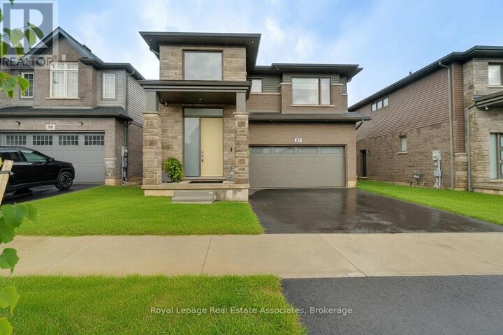 Property Photo: 87 Acacia Road ON L0S 1E1