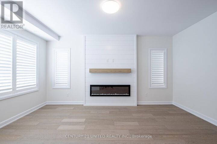 Property Photo: 313 Mullighan Gardens ON K9K 0G3