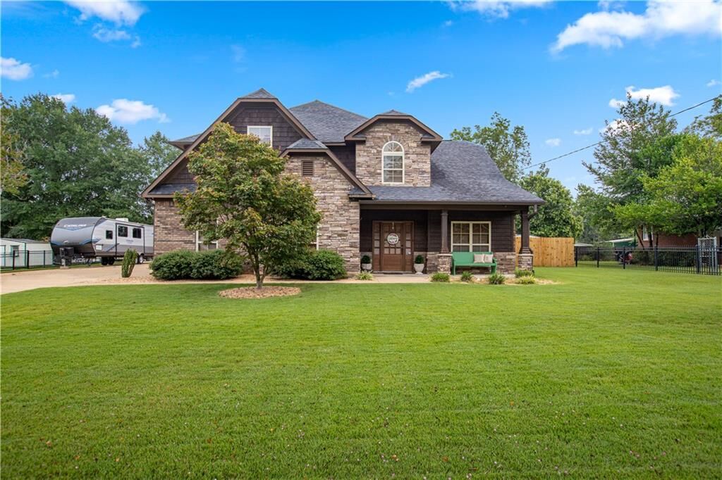 Property Photo:  1505 46th Street  AL 36867 