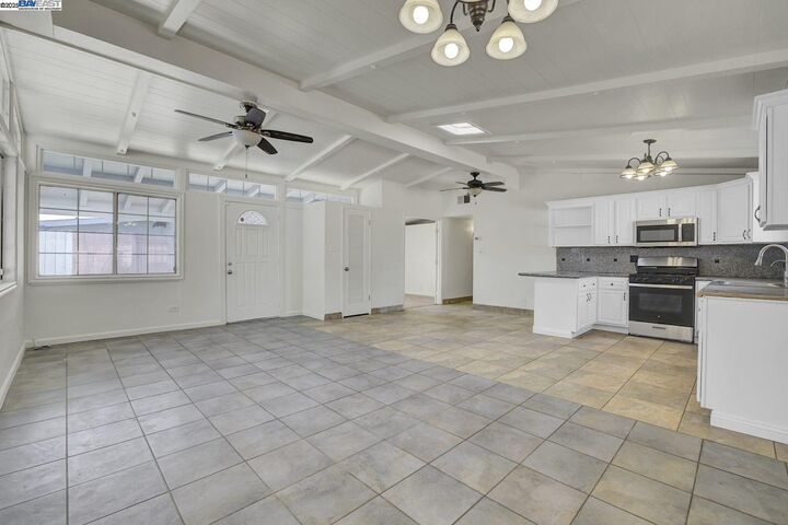 Property Photo: 2675 Leeward St CA 94545