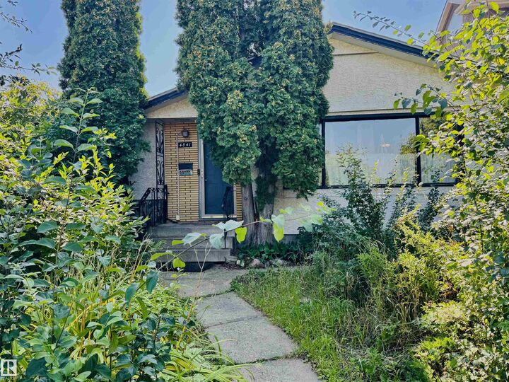 4841 114 Avenue NW  Edmonton AB T5W 0T7 photo