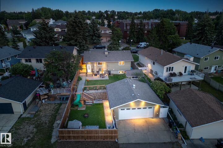 6136 40 Avenue NW  Edmonton AB T6L 1N7 photo