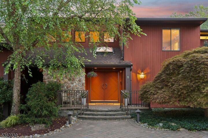 Property Photo: 5 Jonathan Smith Rd NJ 07960
