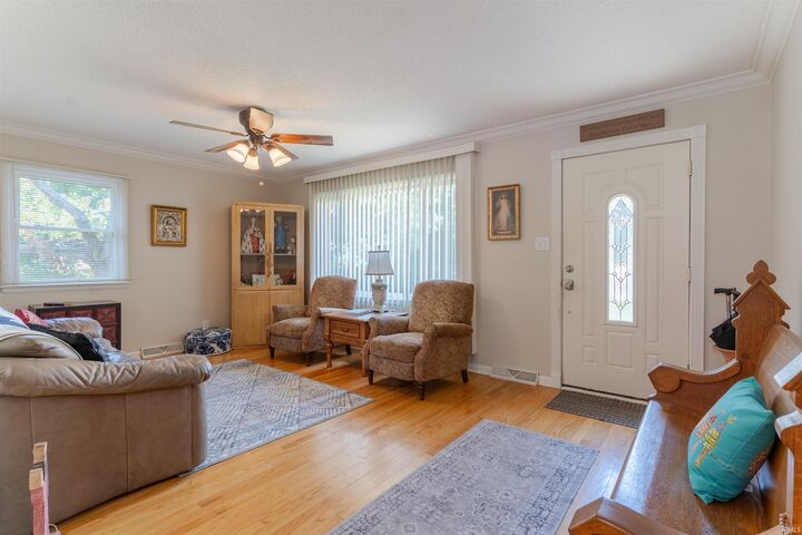Property Photo: 630 Bartlett Drive IN 47630