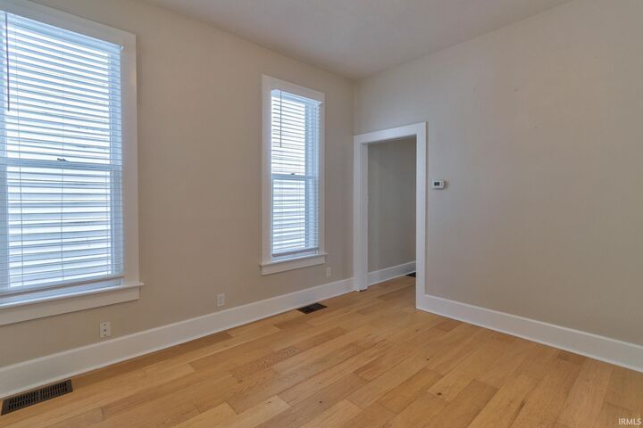 Property Photo: 2518 W Illinois Street IN 47712-5631