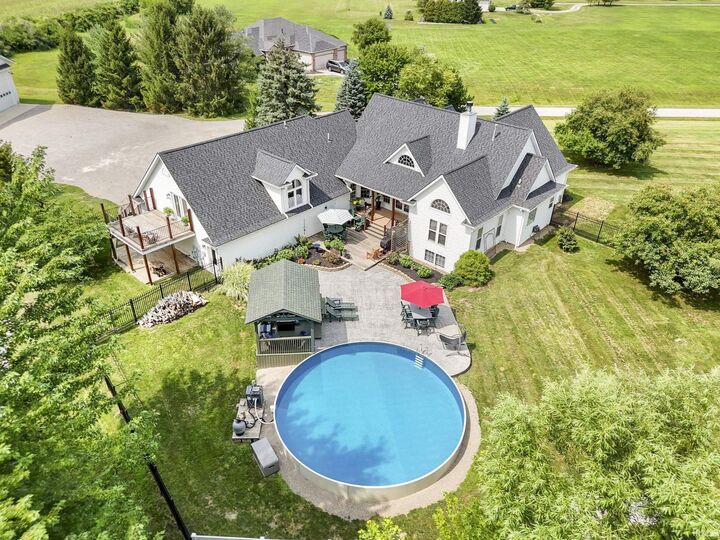 Property Photo: 505 Landin Road IN 46774