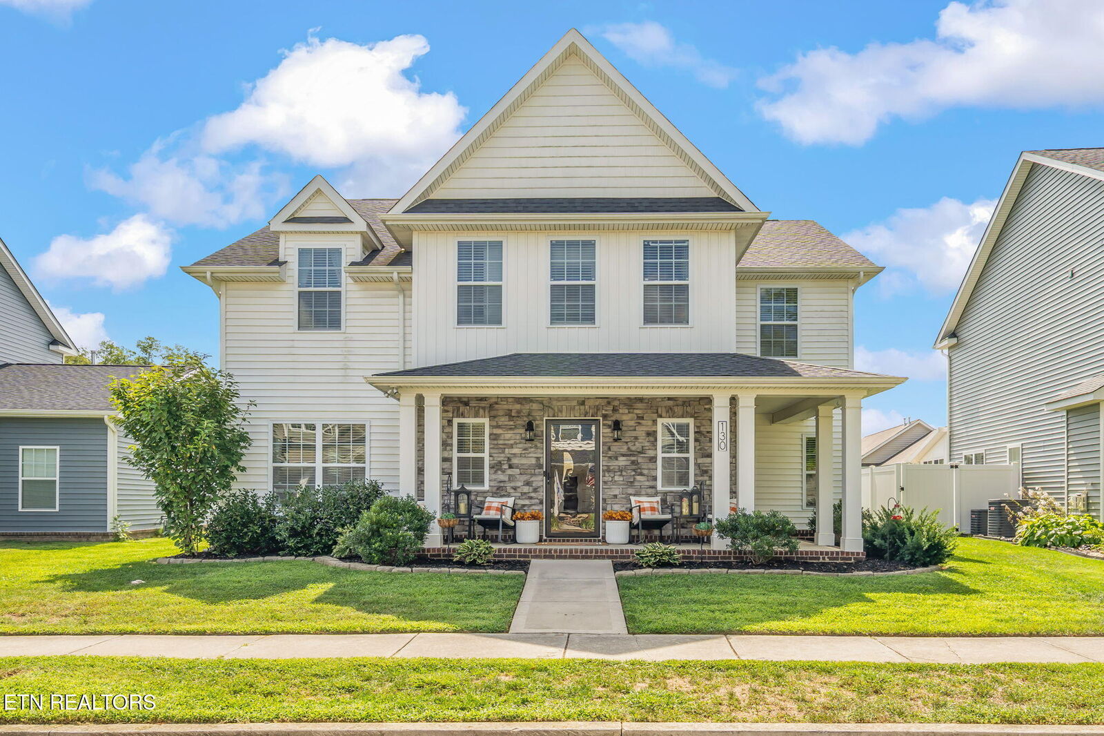 Property Photo:  130 Hackberry St  TN 37830 