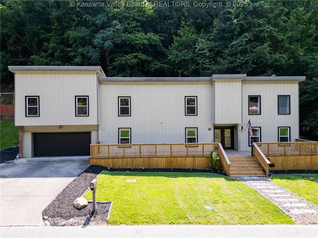 Property Photo:  815 Chappell Road  WV 25304