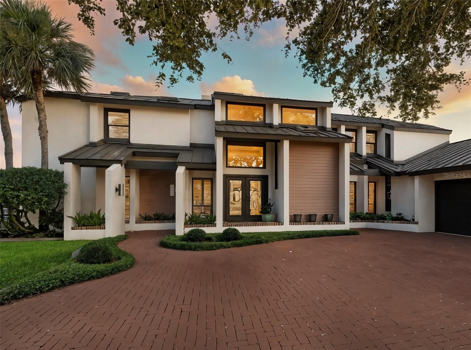 Property Photo: 448 Quay Assisi FL 32169