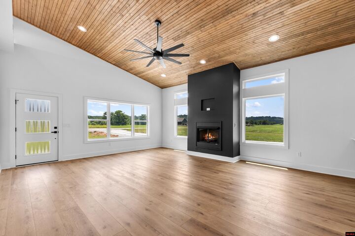 Property Photo: 336 Dry Fly Court AR 72634