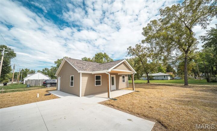 94 S Carson Street  St James MO 65559 photo