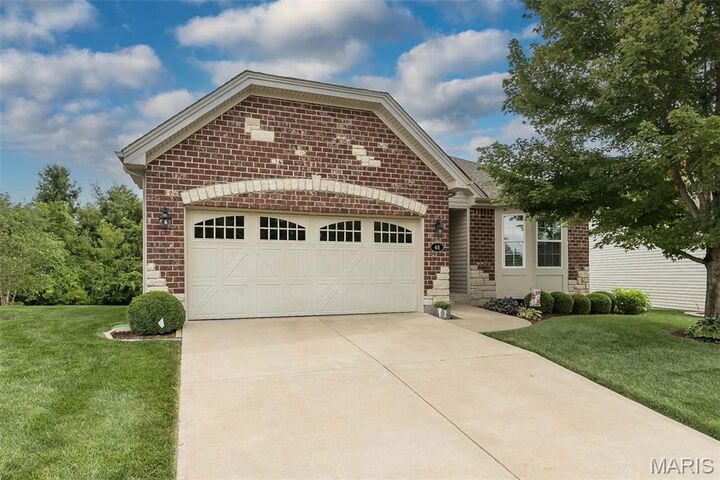 Property Photo:  48 Burgundy Place Drive  MO 63368 
