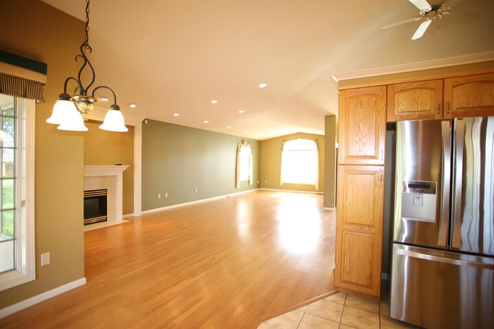 Property Photo:  909 15 1/2 Ave SE  ND 58701 