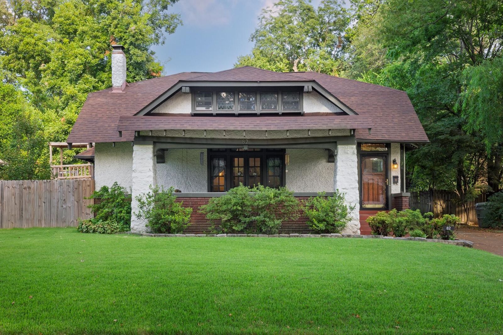 Property Photo:  82 Stonewall St  TN 38104 