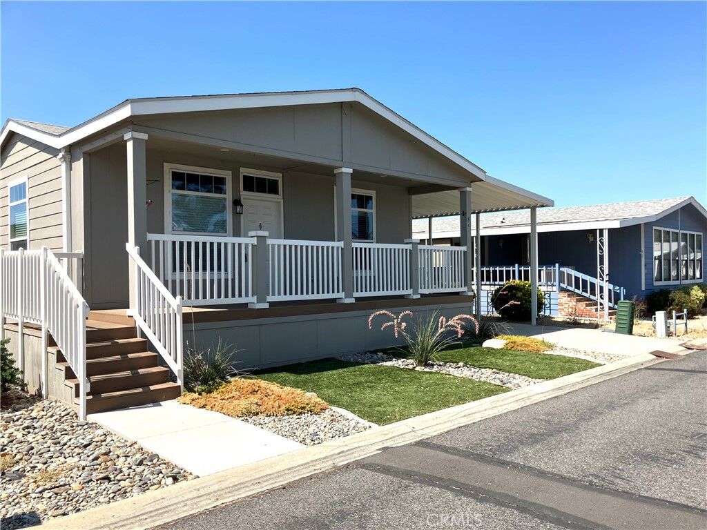 Property Photo: 1300 W Menlo Avenue 94 CA 92543