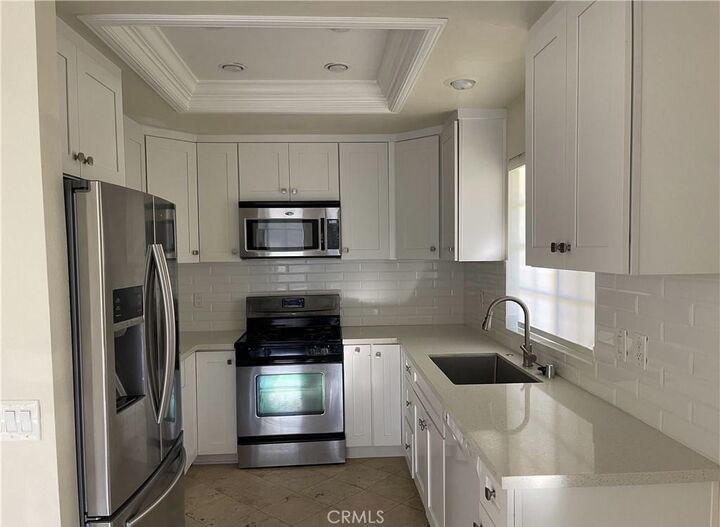 Property Photo:  79 Alicante Aisle 64  CA 92614