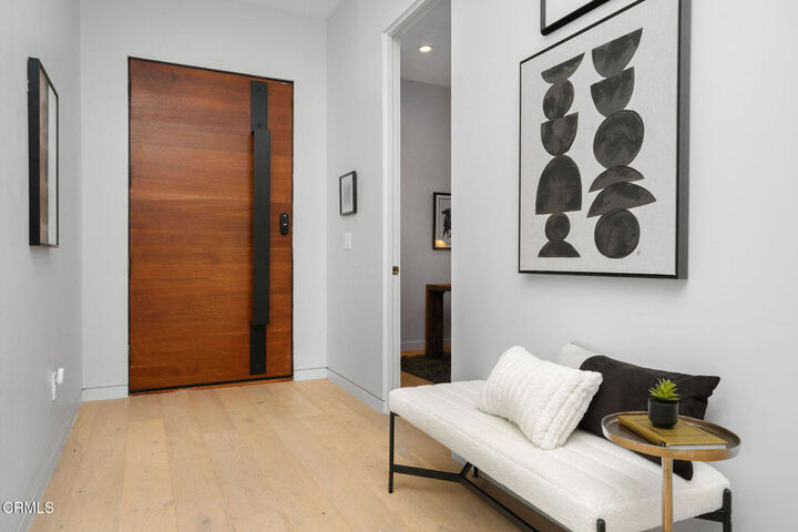 Property Photo:  5622 Natick Avenue  CA 91411 