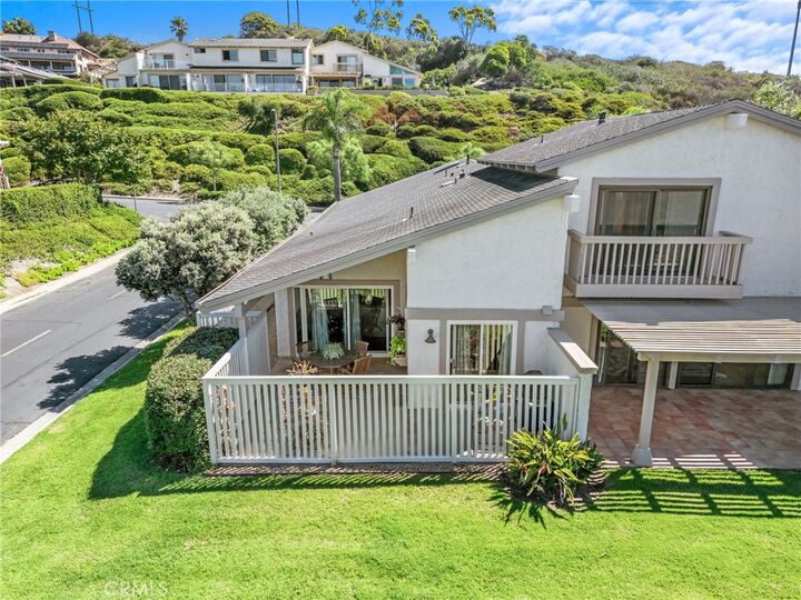 Property Photo:  415 Avenida Adobe  CA 92672