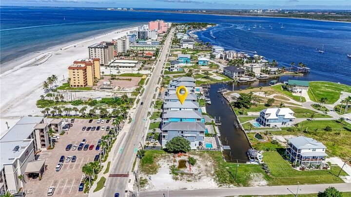 Property Photo:  661 Estero Boulevard  FL 33931 