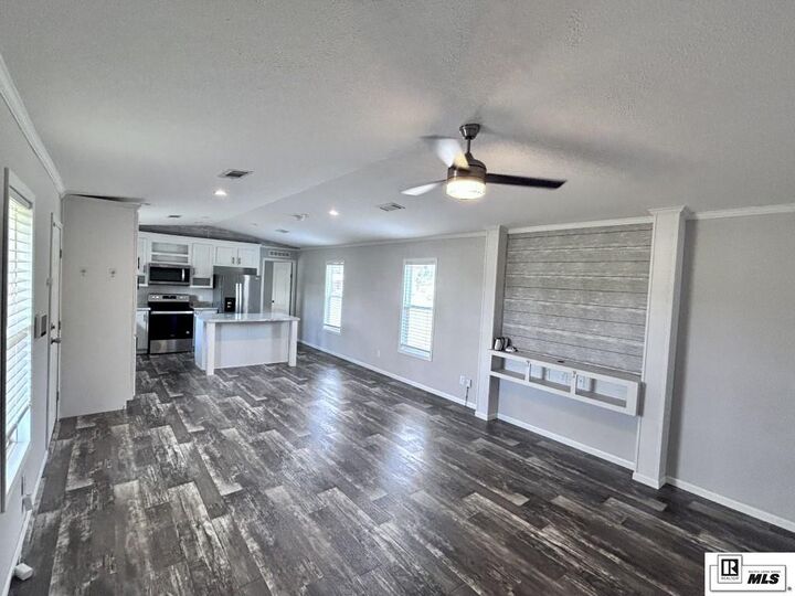 Property Photo: 157 Depot Lane LA 71292
