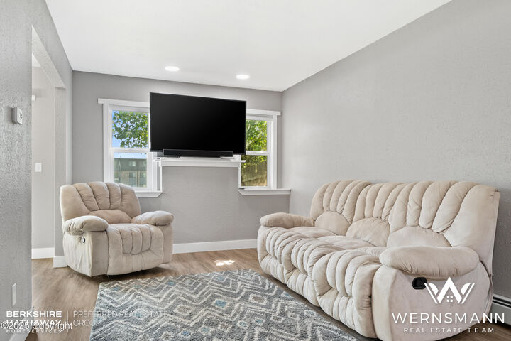 Property Photo: 2300 Nogales Way - WY 82716