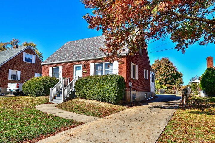 Property Photo: 2674 Turkeyfoot Road KY 41017