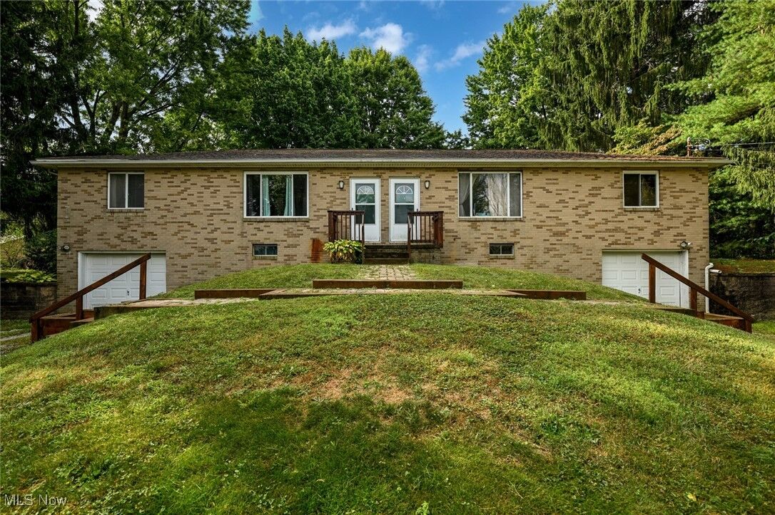 Property Photo: 596 Ticknor Road OH 44260
