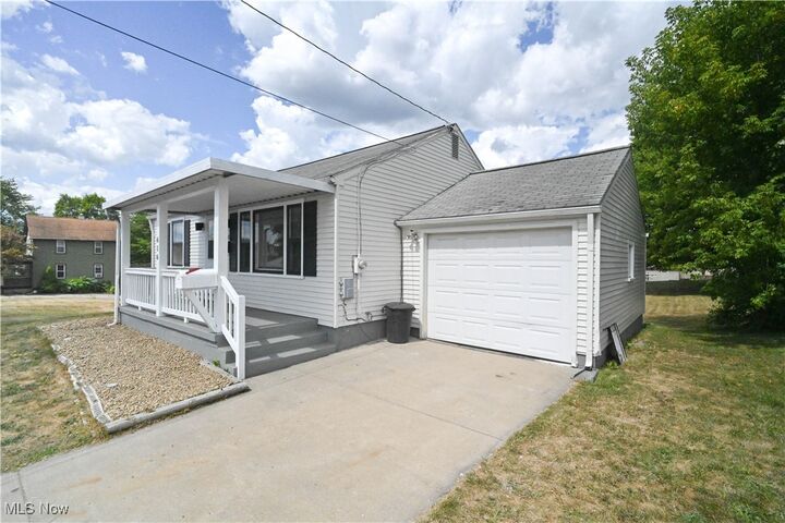 Property Photo:  616 E Taggart Street  OH 44413 