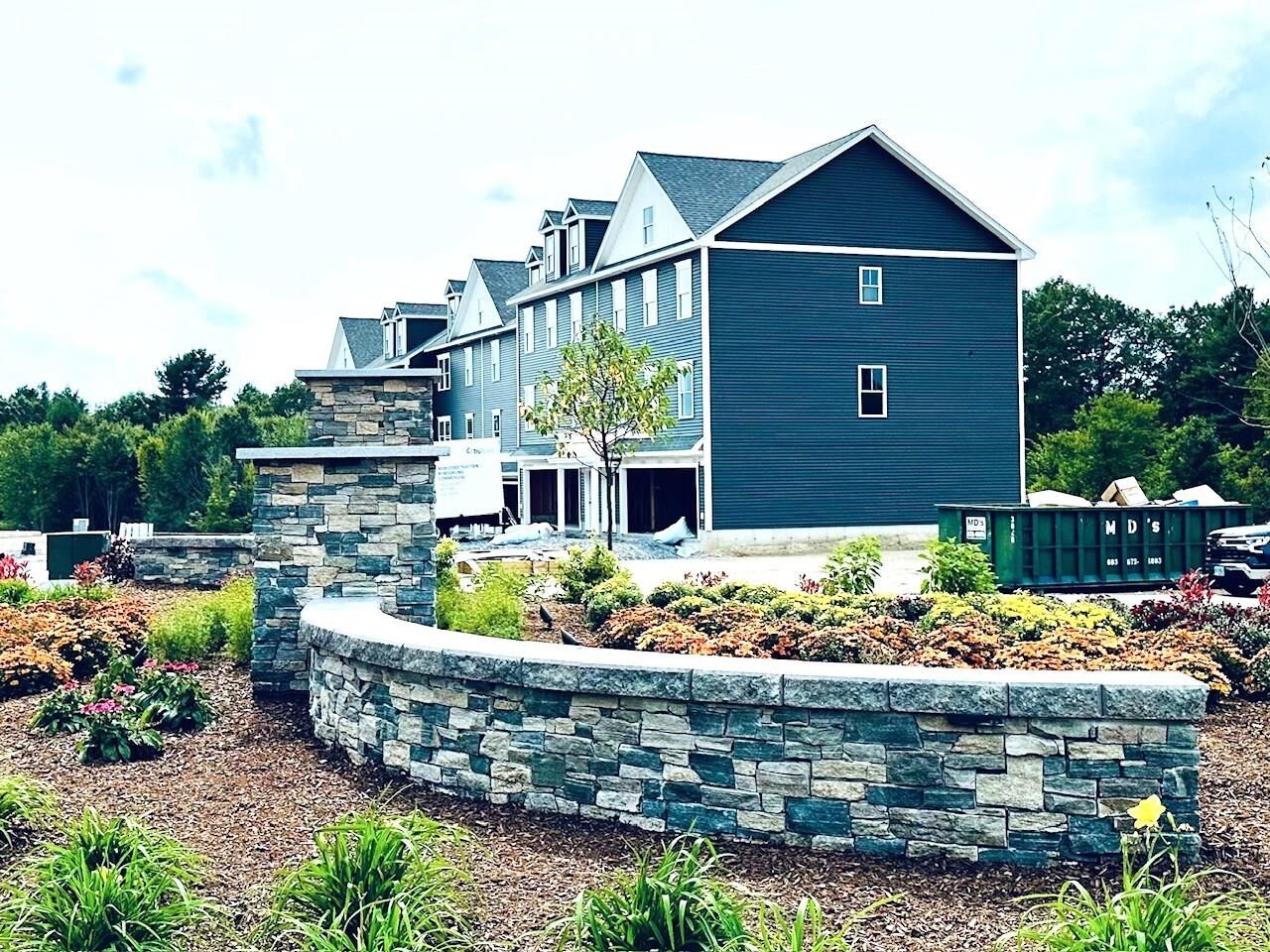 Property Photo: 3 Elise Avenue NH 03053