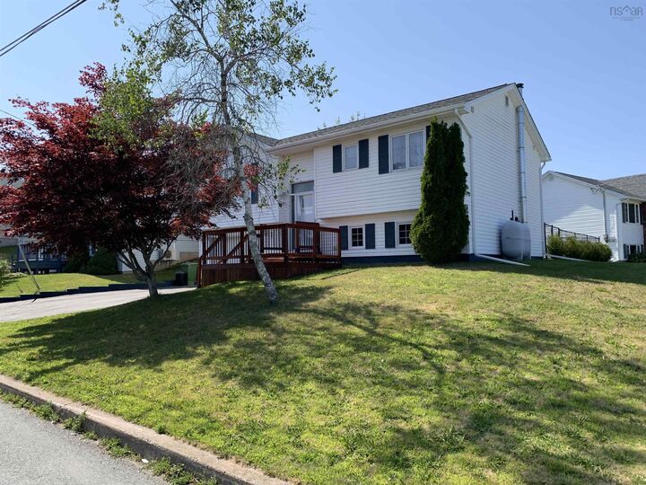 Property Photo: 1 Cassandra Drive NS B2W 6H3