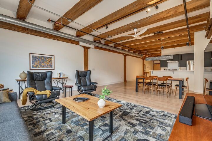 Property Photo: 406 Wacouta Street 603 MN 55101
