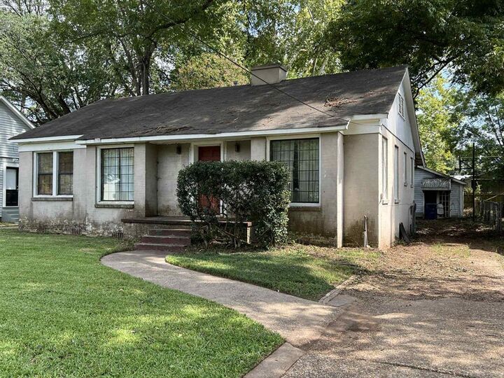 Property Photo:  271 Carrollton Avenue  LA 71105 
