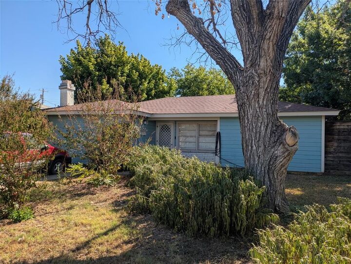 Property Photo: 1917 Poplar Street TX 79602