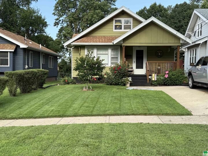 3831 Jackson Street  Sioux City IA 51104 photo