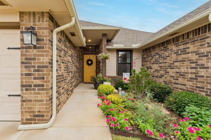 Property Photo: 12721 NW 137th Street OK 73078