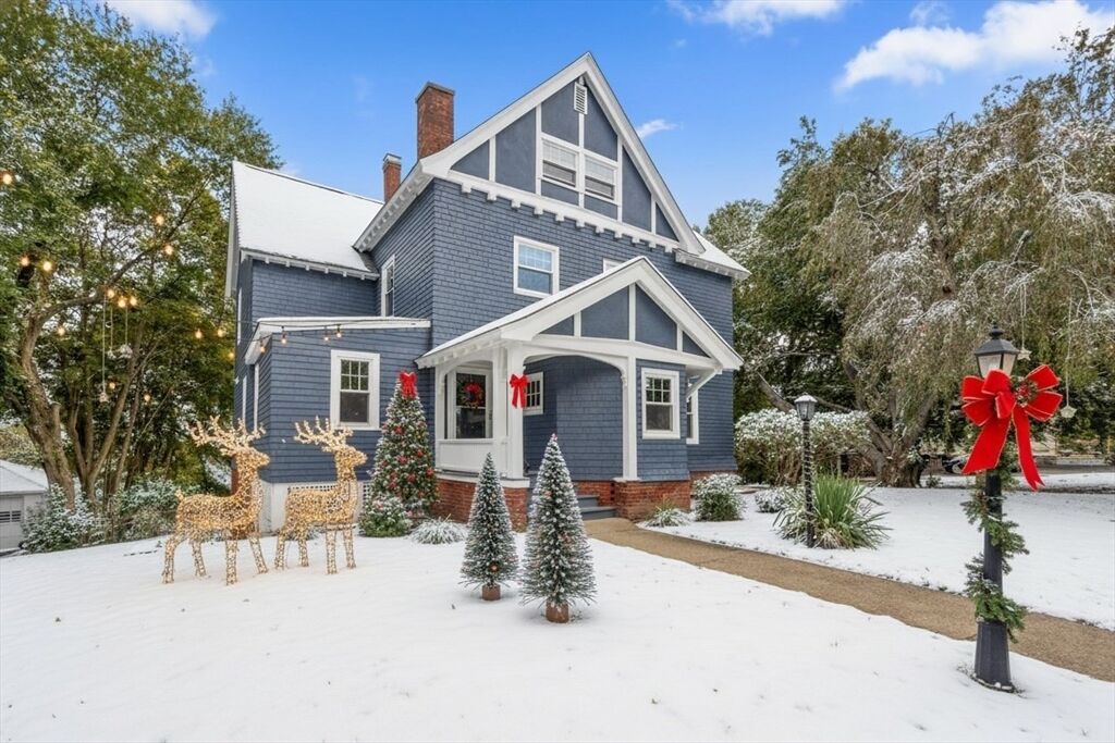 Property Photo:  37 Kenwood Ave  MA 01605 