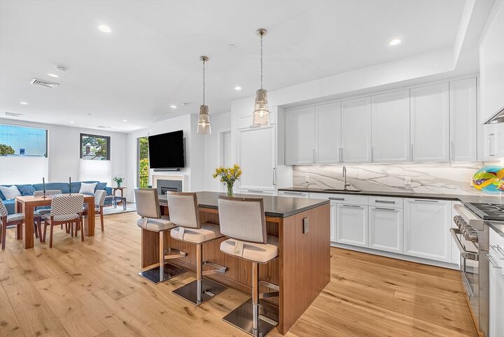 Property Photo:  100 Linden Street 105  MA 02482 