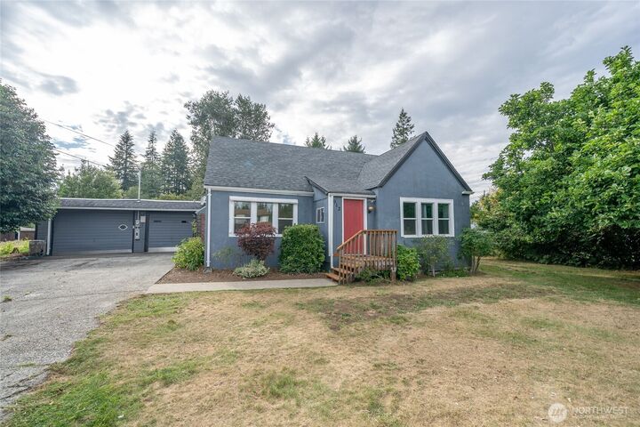 Property Photo:  913  Garden Road  WA 98520 