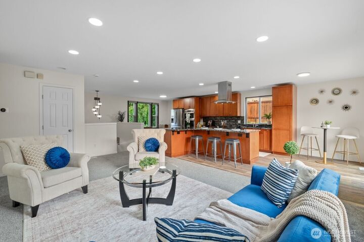 3913 W Tapps Drive E  Lake Tapps WA 98391 photo