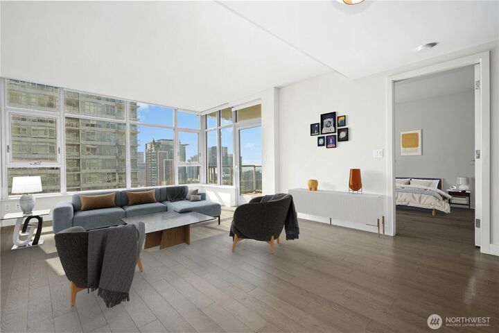 583  Battery Street 3507N  Seattle WA 98121 photo