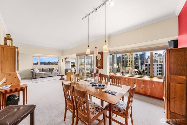 Photo de la propriété:  2821  2nd Avenue 1504  WA 98121 