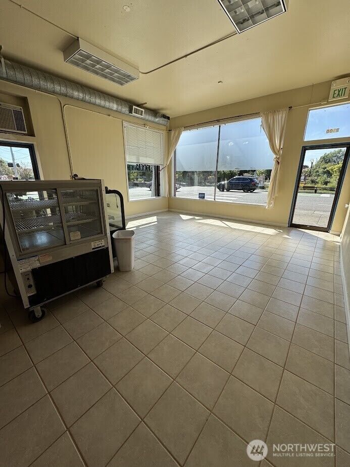 Property Photo:  2500  Cornwall Avenue  WA 98226 