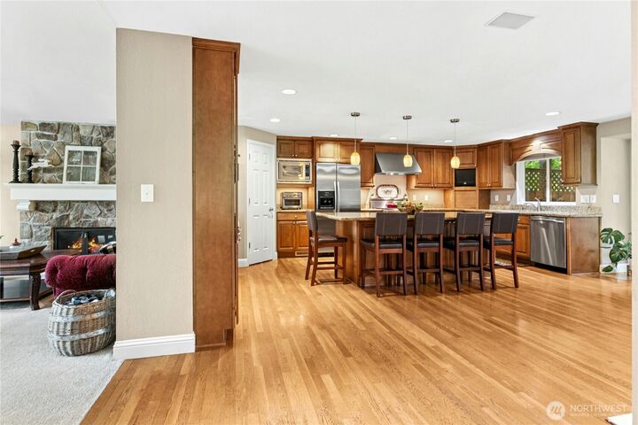 Property Photo: 4155 187th Avenue SE WA 98027
