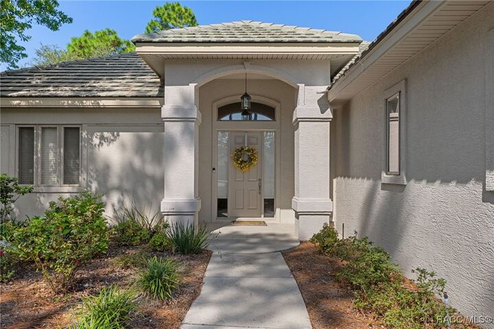 Property Photo: 3824 N Baltusrol Path FL 34461