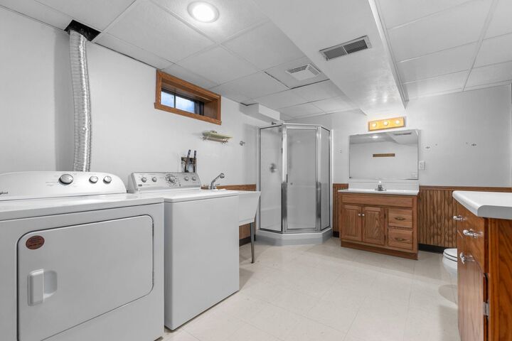 Property Photo:  1373 Wedgewood Lane  WI 54956 