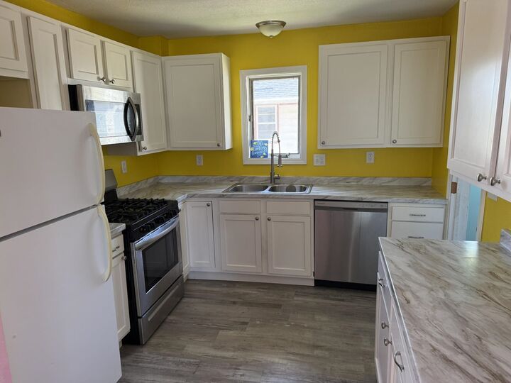 Property Photo: 626 W 17th Avenue WI 54902-6705